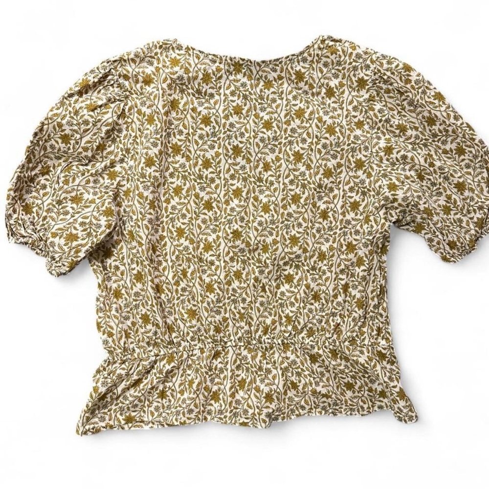 Elegant Olive Floral Banana Republic top - Picture 5 of 5